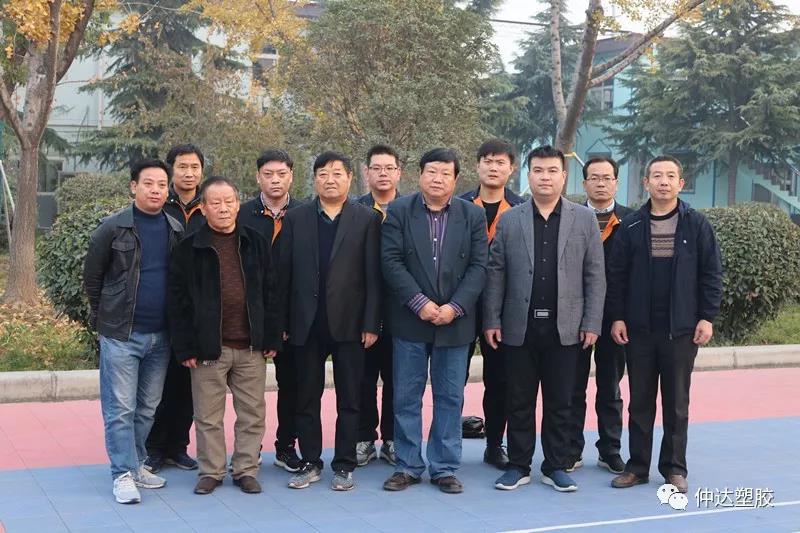 熱烈歡迎河南省塑料協(xié)會(huì)段同生會(huì)長一行蒞臨仲達(dá)塑膠考察指導(dǎo)工作！