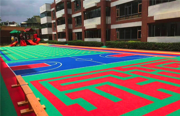 ?幼兒園為什么要選擇仲達(dá)塑膠懸浮地板？